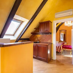 Aparthotel Nosticova Heritage, Prague